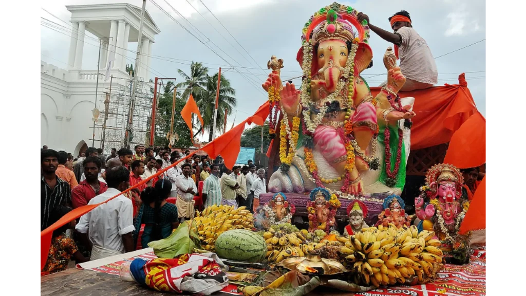 ganesh chaturthi wishes in hindi,10 lines on ganesh chaturthi in hindi,ganesh chaturthi speech in hindi,ganesh chaturthi par speech in hindi,short speech on ganesh chaturthi in hindi,ganesh chaturthi 2023 speech in hindi,10 lines on ganesh chaturthi in english,ganesh chaturthi speech in marathi,ganesh chaturthi celebration in school,speech in english for school assembly ganesh chaturthi,story ganesh utsav nibandh in english,ganesh chaturthi,g short speech in hindi