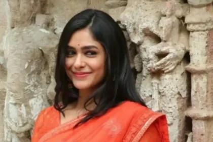 Mrunal Thakur Hot