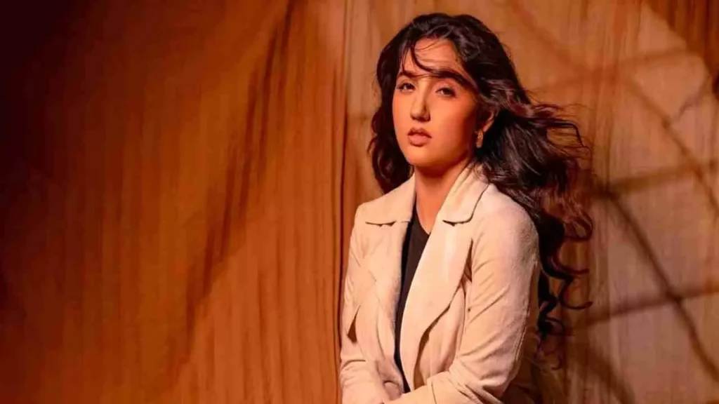 ashnoor kaur, ashnoor kaur age, ashnoor kaur biography, ashnoor kaur biography in hindi, ashnoor kaur boyfriend, ashnoor kaur education, ashnoor kaur net worth